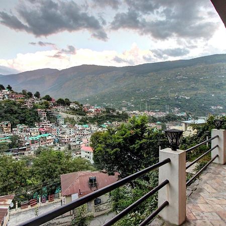 Capital O Shishamaati Hotel Kulu Екстериор снимка
