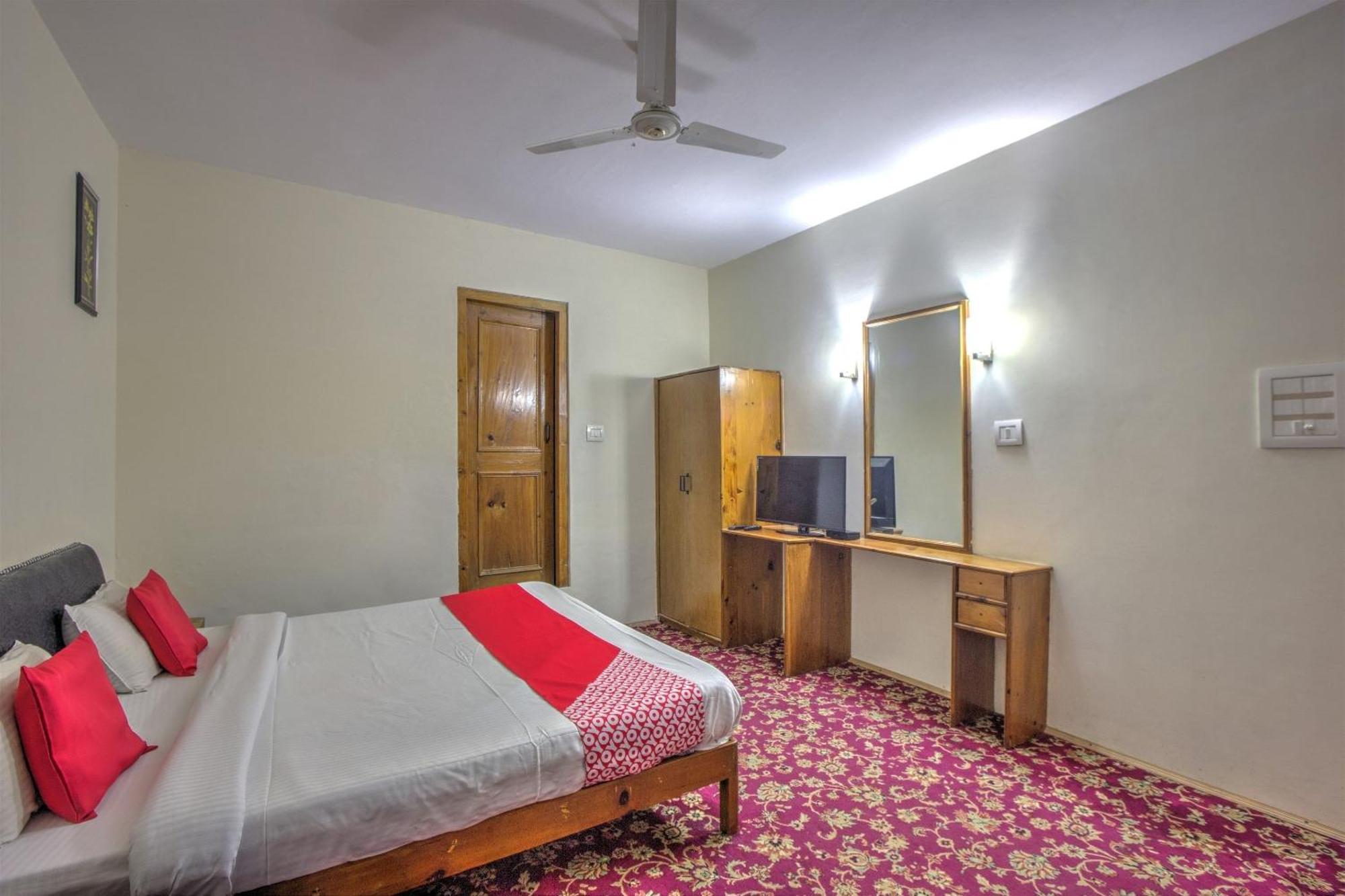 Capital O Shishamaati Hotel Kulu Екстериор снимка