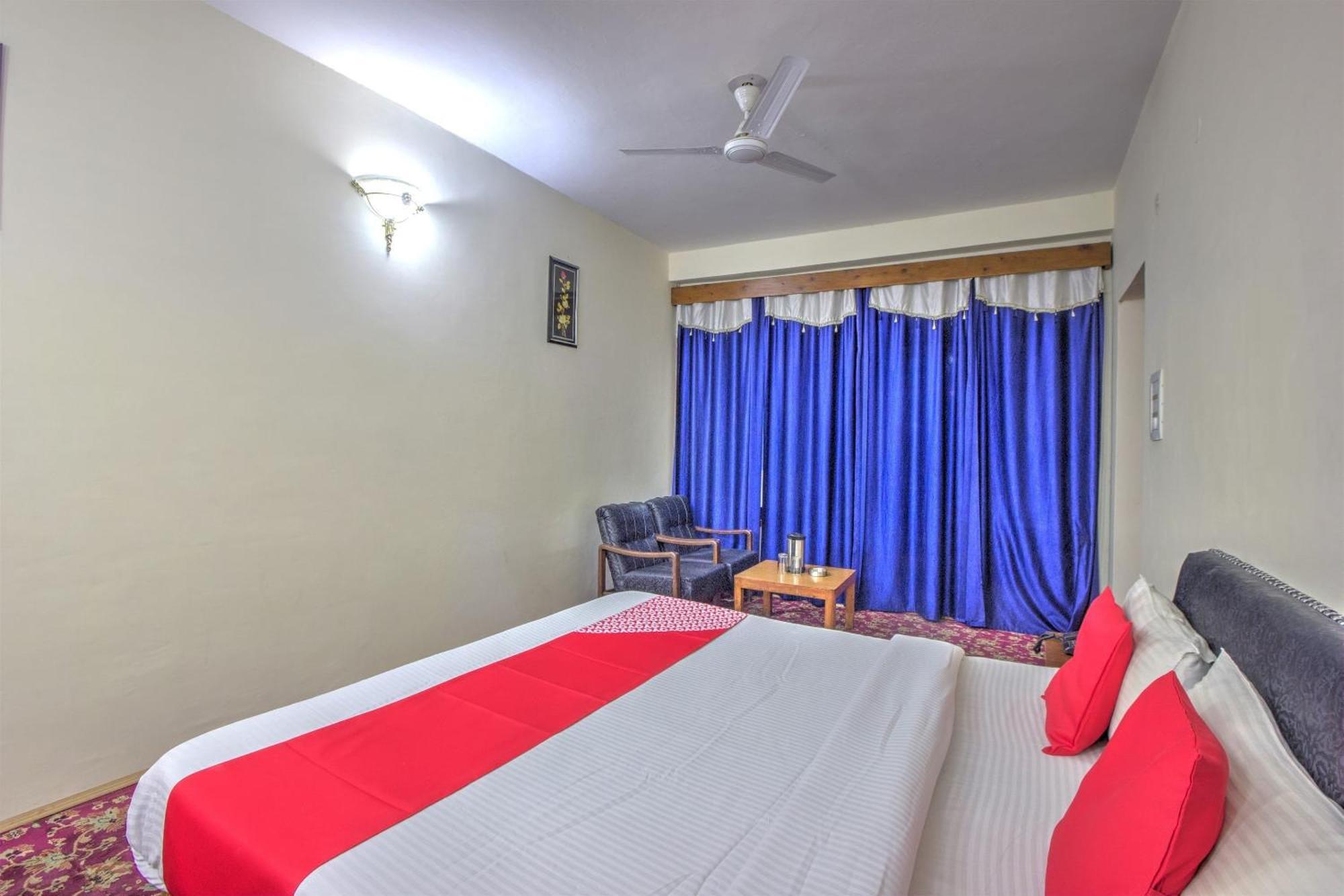 Capital O Shishamaati Hotel Kulu Екстериор снимка