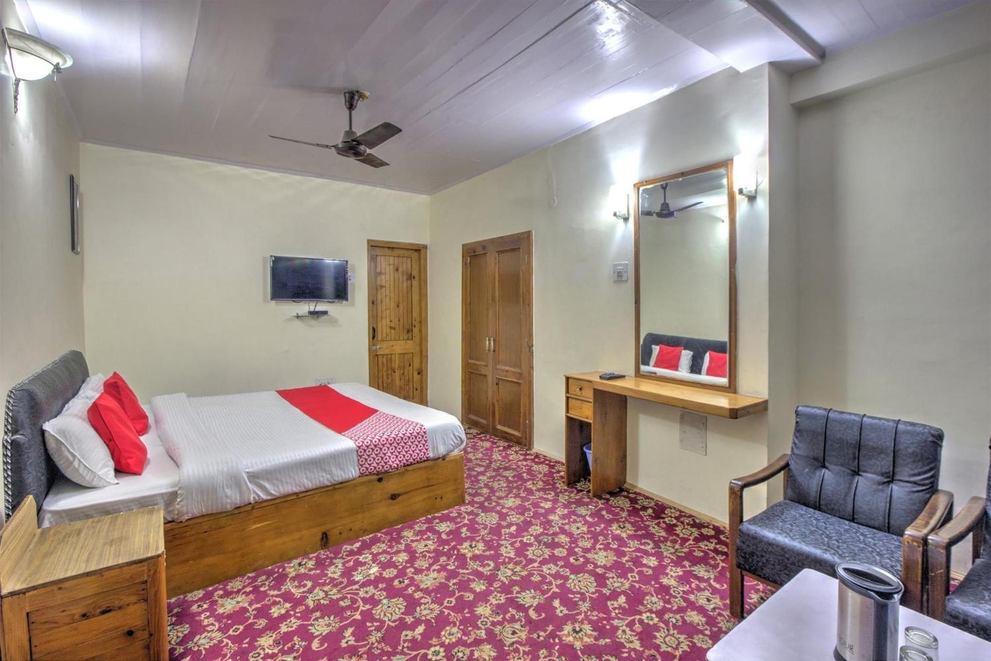 Capital O Shishamaati Hotel Kulu Екстериор снимка