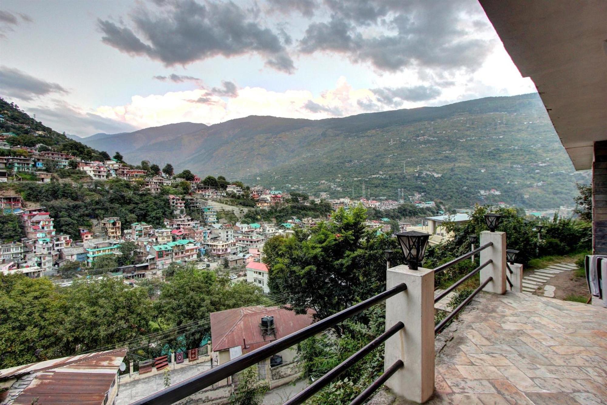 Capital O Shishamaati Hotel Kulu Екстериор снимка